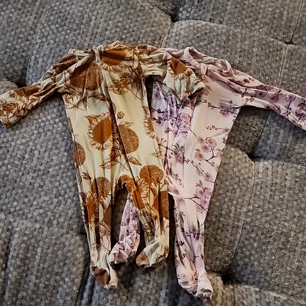 Kate Quinn Flower Zipper Footies bundle